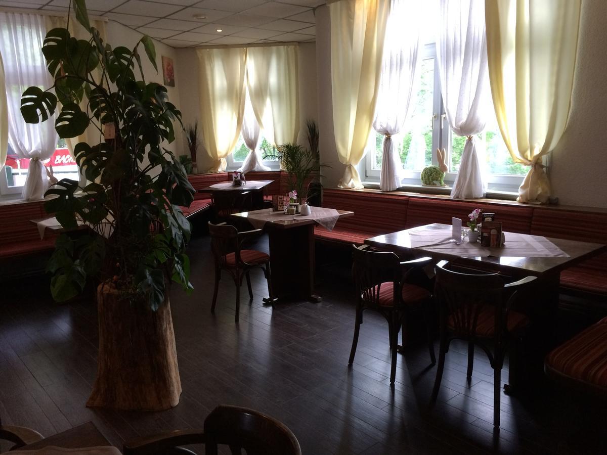 Hotel Restaurant Hohe Tanne Grossbreitenbach Exterior foto