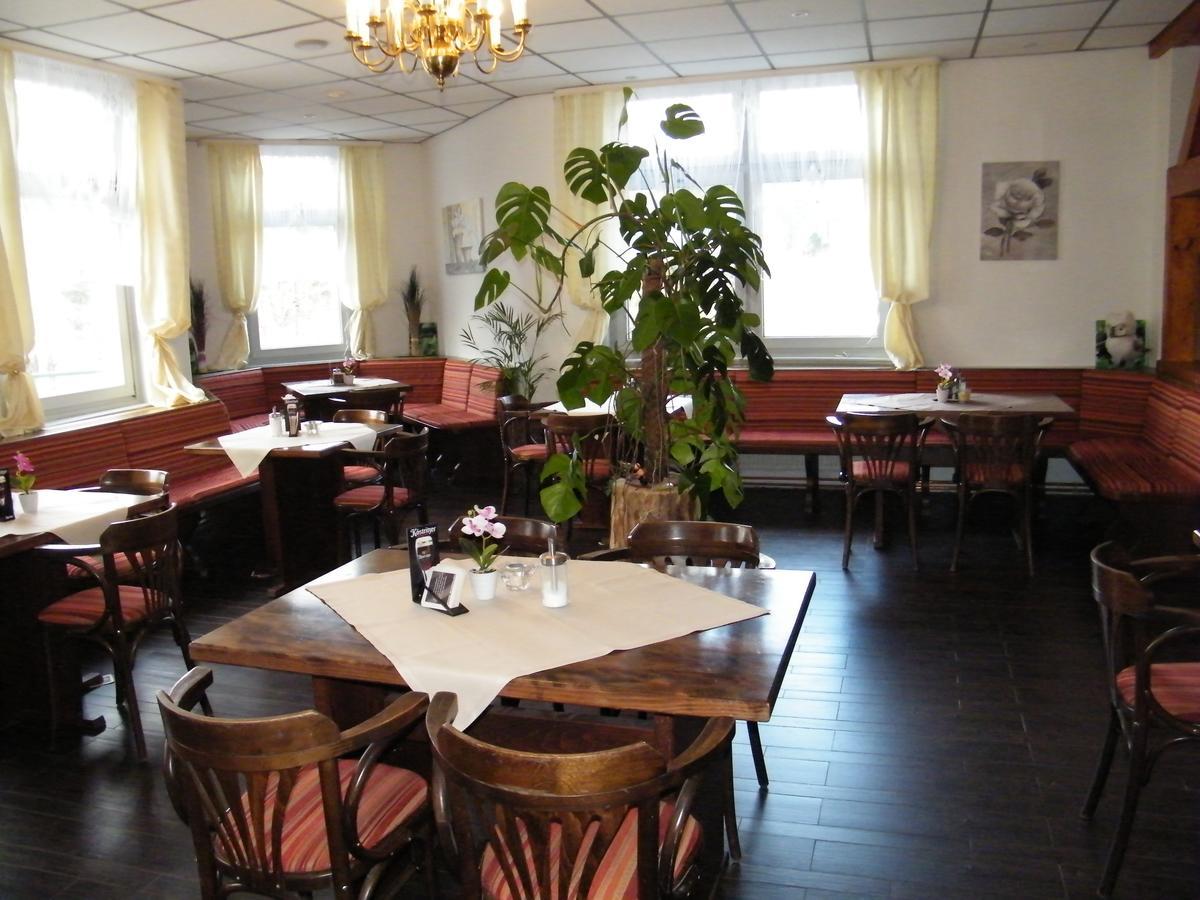 Hotel Restaurant Hohe Tanne Grossbreitenbach Exterior foto